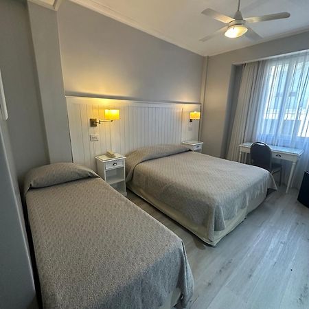 Prince Hotel Мар дел Плата Екстериор снимка