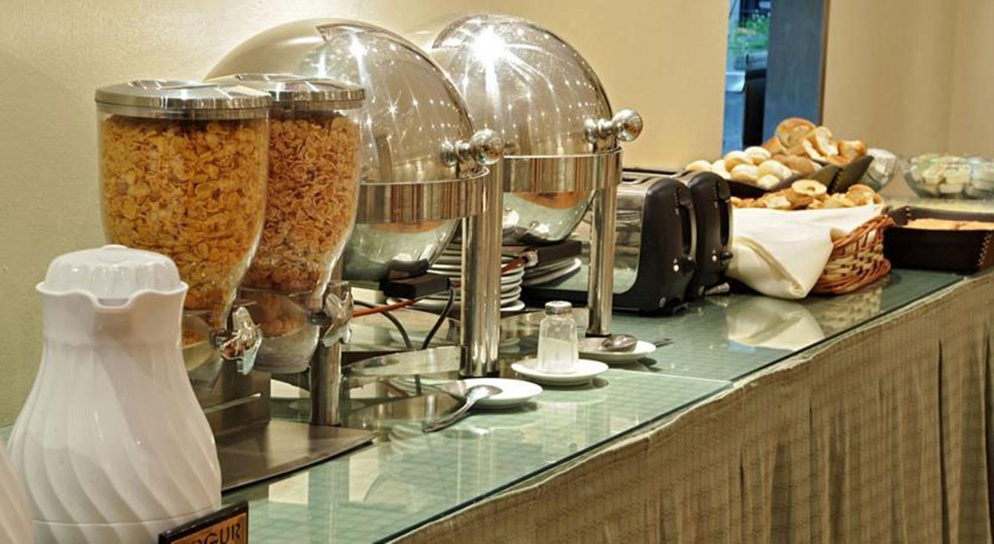 Prince Hotel Мар дел Плата Екстериор снимка