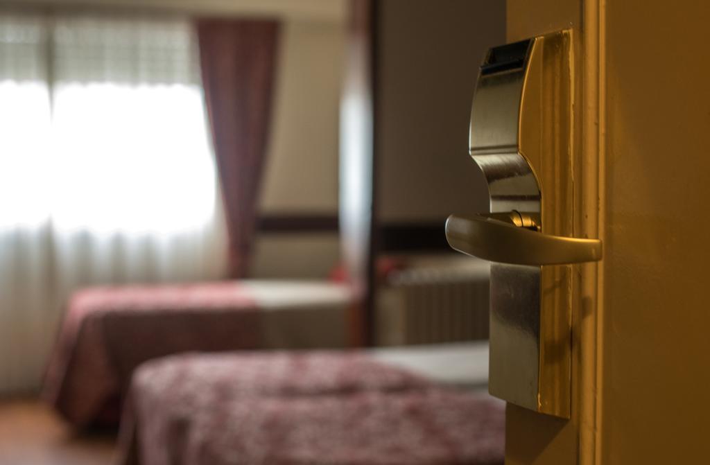 Prince Hotel Мар дел Плата Екстериор снимка