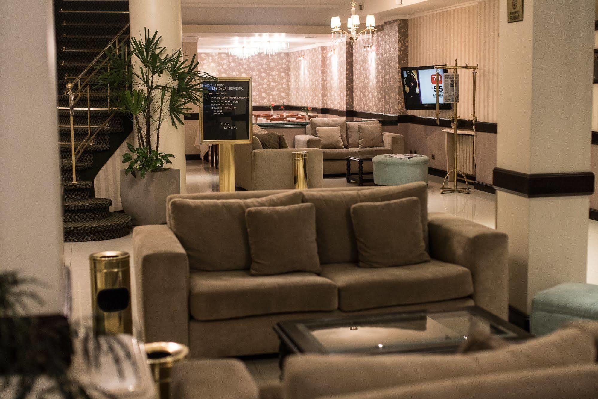Prince Hotel Мар дел Плата Екстериор снимка
