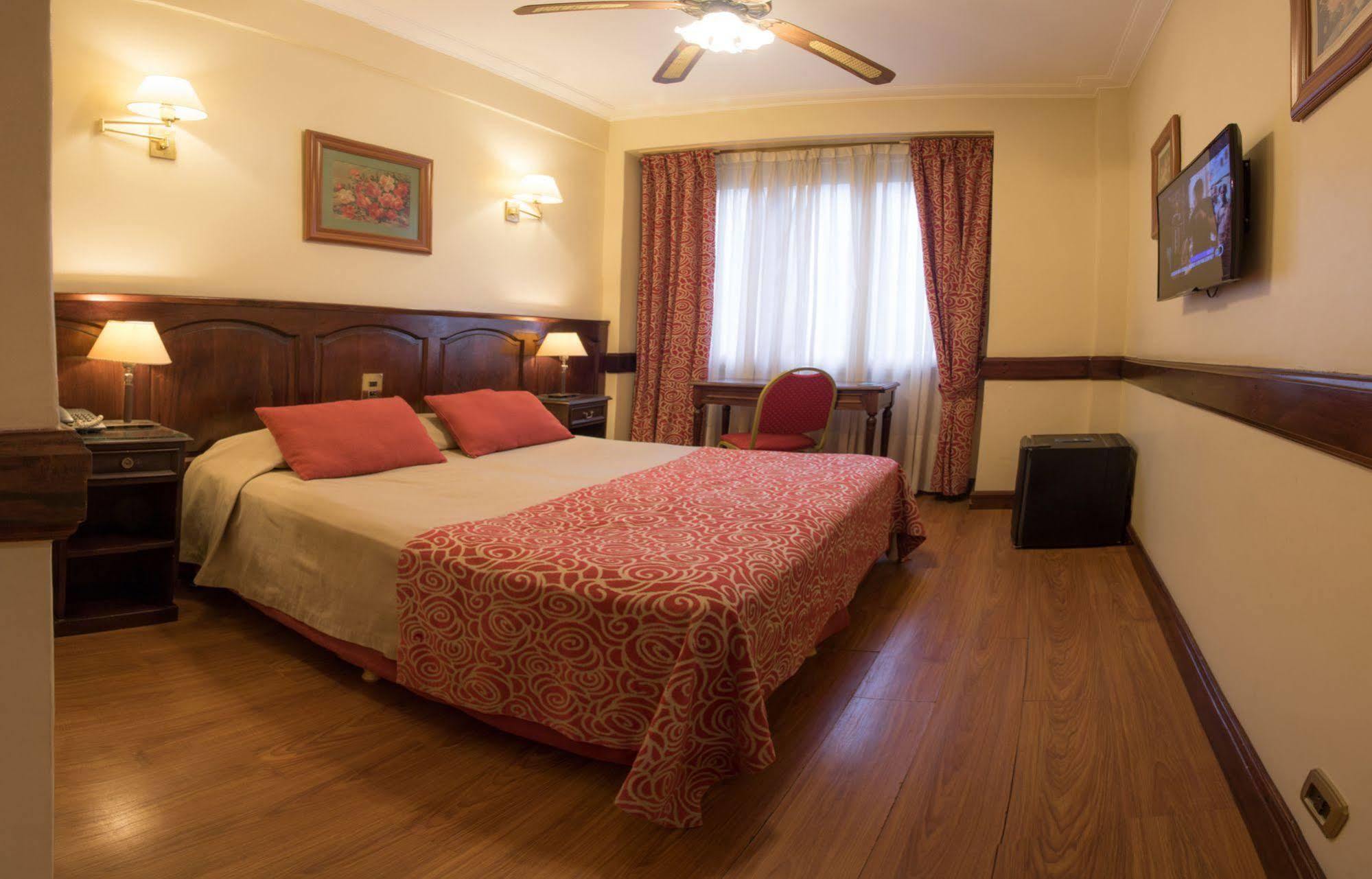 Prince Hotel Мар дел Плата Екстериор снимка